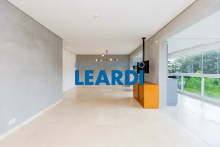 Apartamento com 3 Quartos à venda, 143m² no Parque do Morumbi, São Paulo