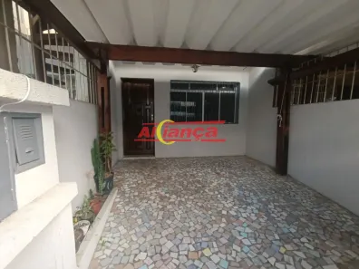 Casa com 2 Quartos para alugar, 112m² no Vila Zamataro, Guarulhos