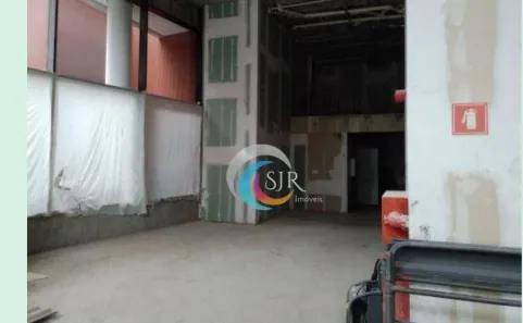 Ponto Comercial para alugar, 240m² no Indianópolis, São Paulo