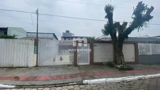 Casa com 2 Quartos à venda, 110m² no São João, Itajaí