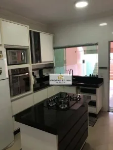 Casa com 3 Quartos à venda, 217m² no Jardim Ana Rosa, Taubaté