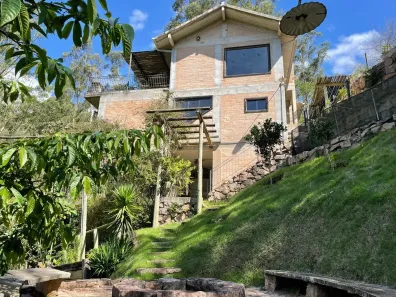 Fazenda/Sítio com 3 Quartos à venda, 1000m² no , Santo Antônio do Pinhal