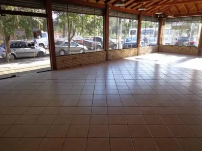 Prédio Comercial à venda, 150m² no Menino Deus, Porto Alegre