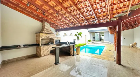 Casa com 3 Quartos à venda, 238m² no Fabrício, Uberaba