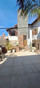 Casa com 5 Quartos à venda, 307m² no Floresta, Belo Horizonte