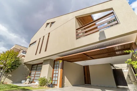 Casa com 5 Quartos à venda, 320m² no Guabirotuba, Curitiba