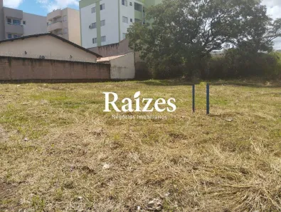 Lote/Terreno à venda, 257m² no Bosque dos Buritis, Uberlândia