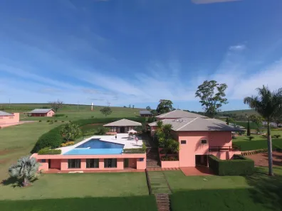 Fazenda/Sítio com 8 Quartos à venda, 815m² no Itatinga, Itatinga