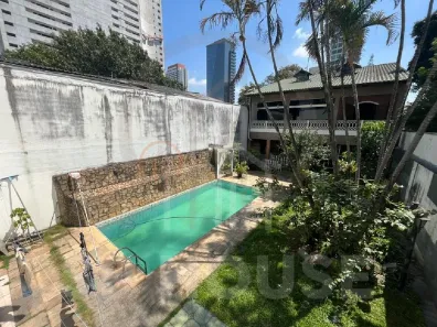 Sobrado com 6 Quartos à venda, 712m² no Vila Cordeiro, São Paulo