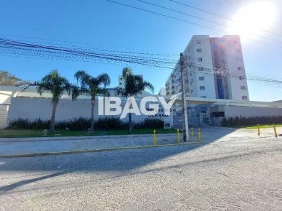 Apartamento com 2 Quartos para alugar, 49m² no Praia de Fora, Palhoça