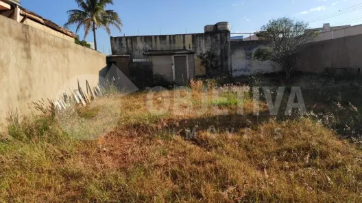Lote/Terreno à venda, 412m² no Saraiva, Uberlândia