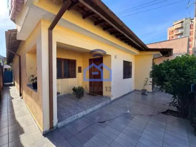 Casa com 3 Quartos à venda, 207m² no Centro, Caraguatatuba