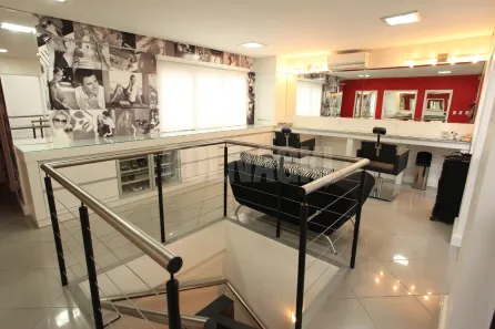 Prédio Comercial com 11 Quartos à venda, 567m² no Auxiliadora, Porto Alegre
