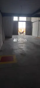 Galpão/Depósito/Armazém para alugar, 210m² no Loteamento Residencial Pequis, Uberlândia