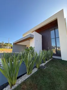 Casa com 3 Quartos à venda, 235m² no Condomínio Residencial Grand Trianon, Anápolis