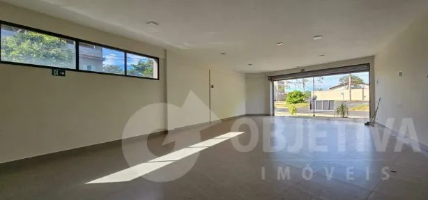 Ponto Comercial para alugar, 110m² no Tubalina, Uberlândia