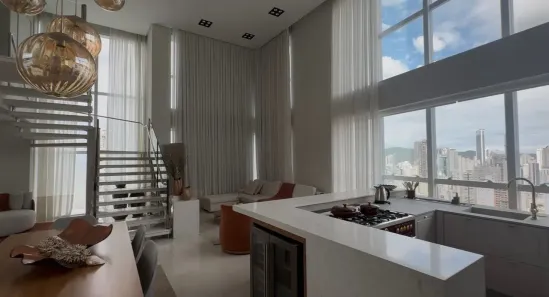 Apartamento com 4 Quartos para alugar, 263m² no Centro, Balneário Camboriú