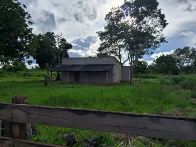 Fazenda/Sítio com 2 Quartos à venda, 180m² no , Nobres