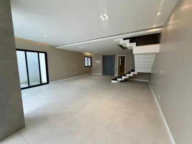 Casa de Condomínio com 4 Quartos à venda, 220m² no Mangueirão, Belém
