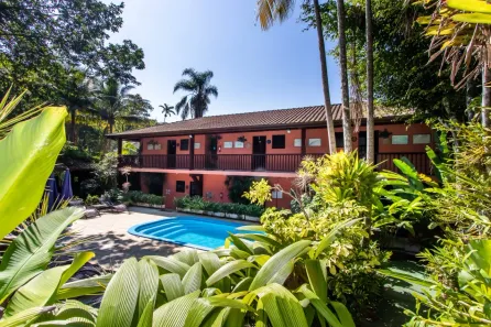 Imóvel Comercial com 8 Quartos à venda, 371m² no Fortaleza, Ubatuba