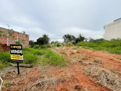 Lote/Terreno à venda, 300m² no Floresta, Estância Velha