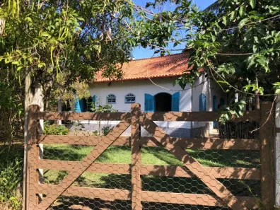Fazenda/Sítio com 2 Quartos à venda, 300m² no Carmo, Carmo