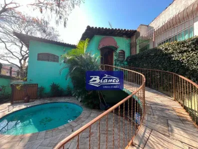Casa com 3 Quartos à venda, 317m² no Jardim Santa Mena, Guarulhos