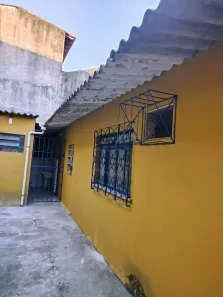 Casa com 1 Quarto para alugar, 40m² no Realengo, Rio de Janeiro