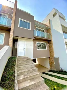 Sobrado com 3 Quartos à venda, 209m² no Campo Comprido, Curitiba