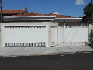 Casa com 3 Quartos para alugar, 148m² no Residencial Itamarati, São Carlos