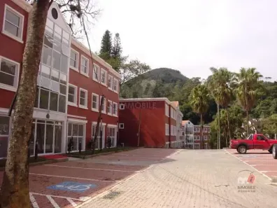 à venda, 30m² no Quarteirão Brasileiro, Petrópolis
