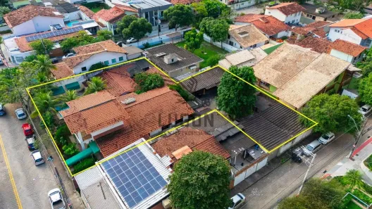 Casa com 5 Quartos à venda, 735m² no Mata da Praia, Vitória