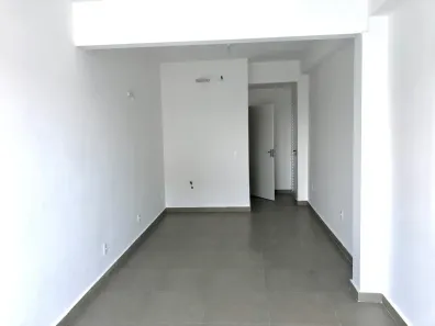 Sala Comercial para alugar, 30m² no Boa Vista, Joinville
