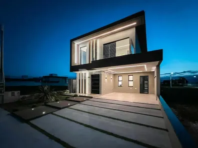 Sobrado com 3 Quartos à venda, 232m² no Eugênio de Mello, São José dos Campos