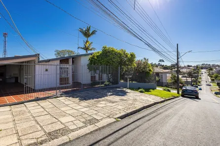 Casa com 3 Quartos à venda, 134m² no Uberaba, Curitiba