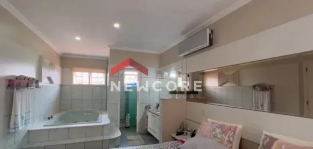 Casa com 3 Quartos à venda, 245m² no Vila Ipiranga, Porto Alegre