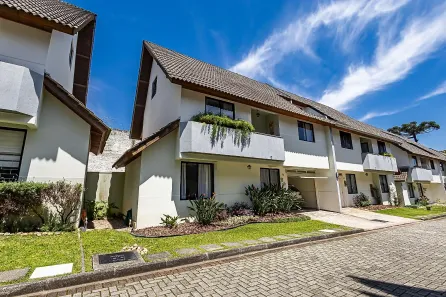 Casa com 4 Quartos à venda, 172m² no São Lourenço, Curitiba