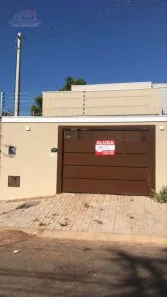 Casa com 3 Quartos para alugar, 104m² no Plano Diretor Norte, Palmas