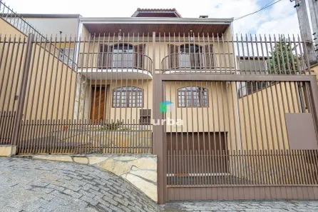 Sobrado com 5 Quartos à venda, 212m² no Novo Mundo, Curitiba