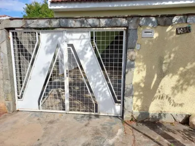 Casa com 2 Quartos à venda, 105m² no Jardim Maria Luiza, Araraquara