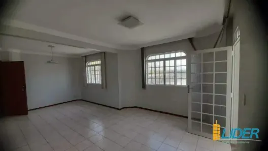 Apartamento com 3 Quartos à venda, 102m² no Osvaldo Rezende, Uberlândia