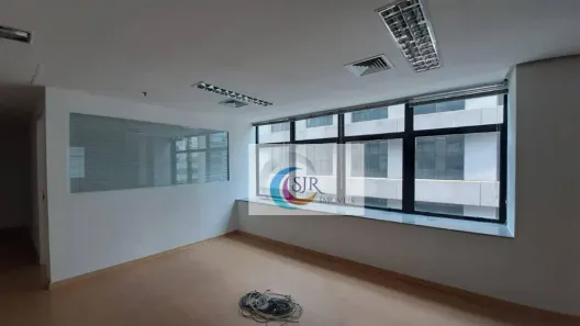 Sala Comercial para alugar, 130m² no Vila Olímpia, São Paulo