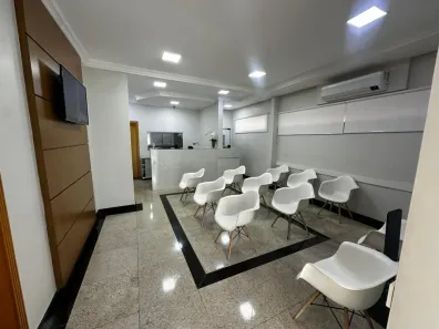 Ponto Comercial com 3 Quartos à venda, 400m² no Setor Central, Goiânia