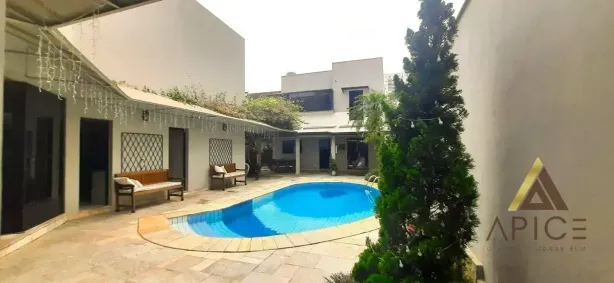 Sobrado com 5 Quartos à venda, 398m² no José Menino, Santos