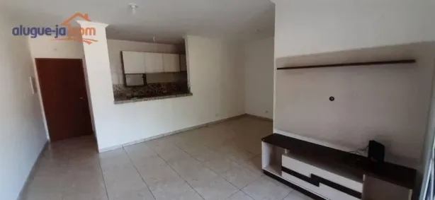 Apartamento com 2 Quartos para alugar, 70m² no ,