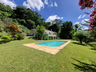 Apartamento com 3 Quartos à venda, 250m² no Pedro do Rio, Petrópolis
