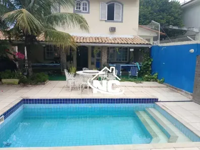 Casa com 5 Quartos à venda, 272m² no Piratininga, Niterói