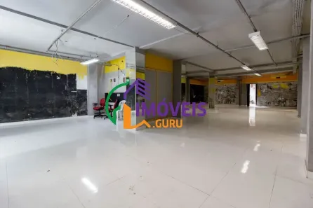 Casa com 6 Quartos para venda ou aluguel, 389m² no Pacaembu, São Paulo