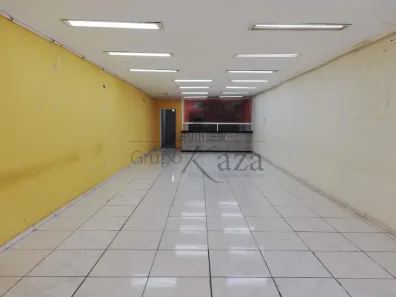 Prédio Comercial para alugar, 130m² no Centro, São José dos Campos