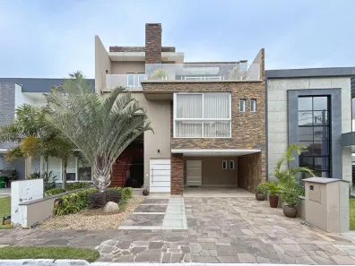 Casa de Condomínio com 3 Quartos à venda, 291m² no Hípica, Porto Alegre